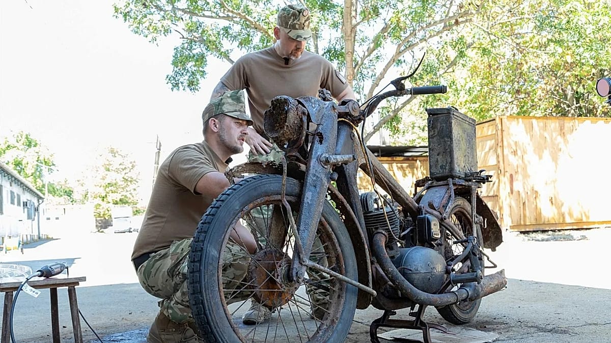 Wehrmacht motorcycle from the Danube revives Budapest siege history