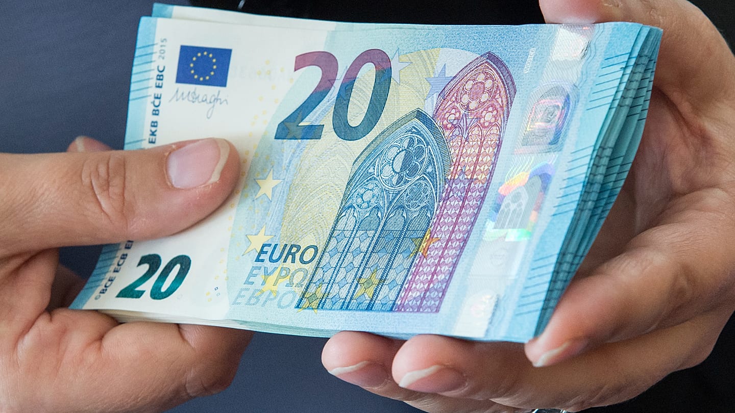 Where Europe's Young Hold the Most Wealth: A Tale of Family and Housing