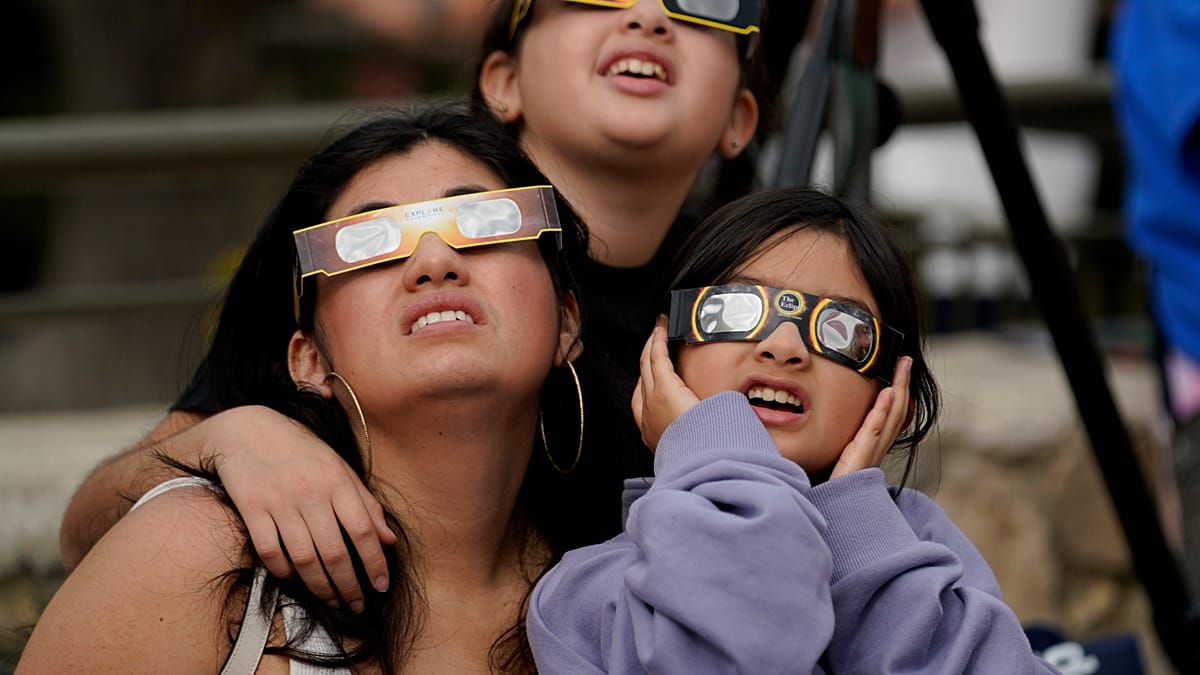 Where to get free certified glasses for Spain's total solar eclipse