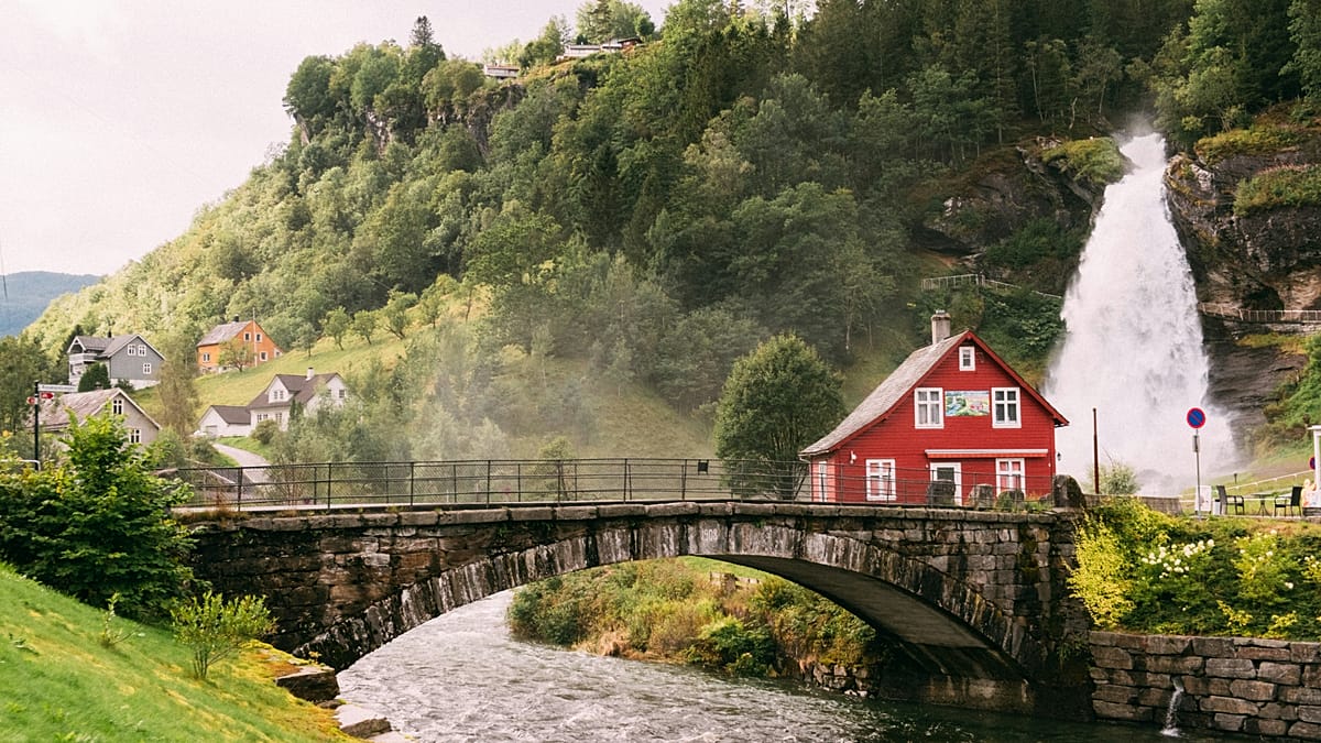 Which European Nations Saw the Biggest Tourism Gains Since 2019?