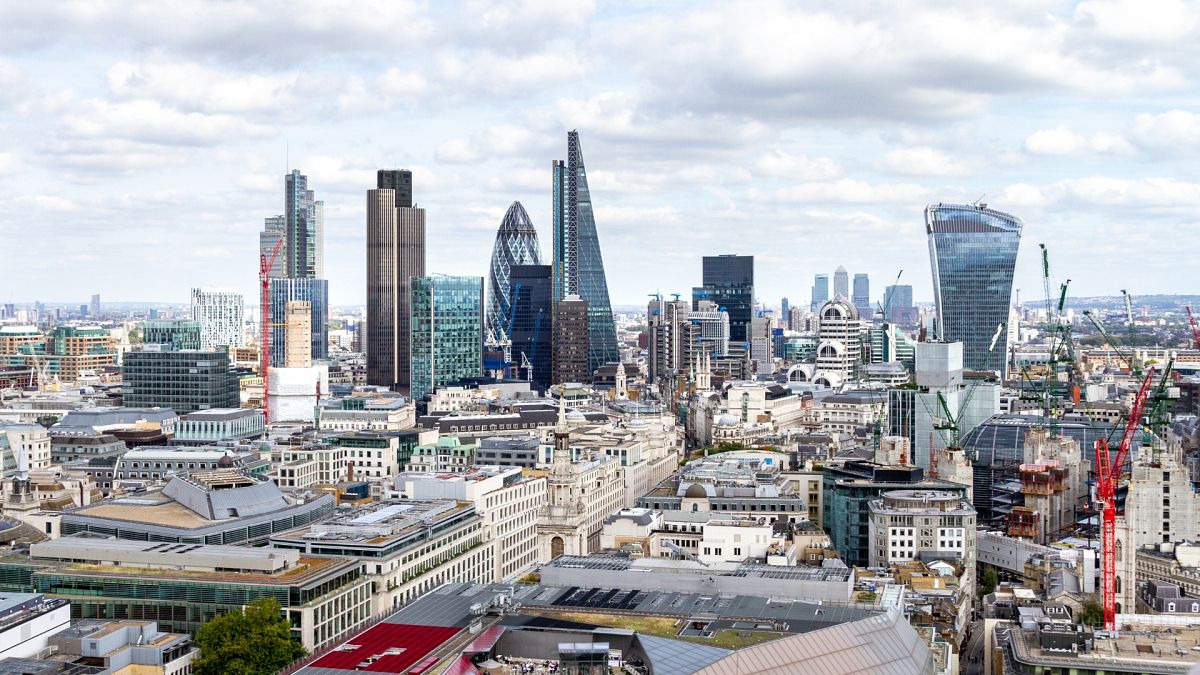 White Roofs Could Have Saved Hundreds in London Heatwave, Study Finds
