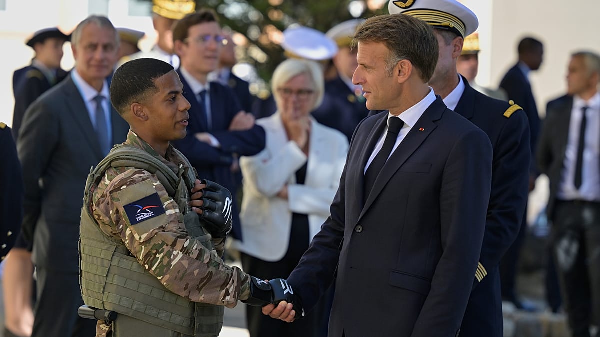 Why Macron can't use a Russia war to stay in power