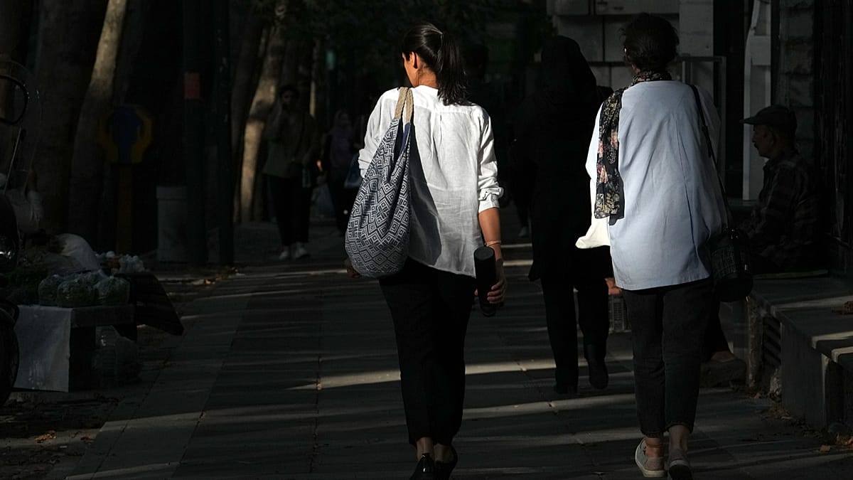 Why more Iranian women are freezing their eggs: singlehood, costs, and conflict