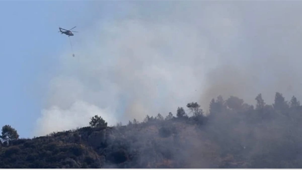 Wildfires force mass evacuations along Turkey's Aegean and Mediterranean coasts