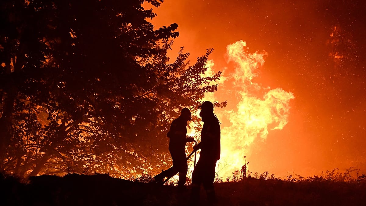 Wildfires Rage Across Southern Europe as Greece Warns of Toxic Smoke