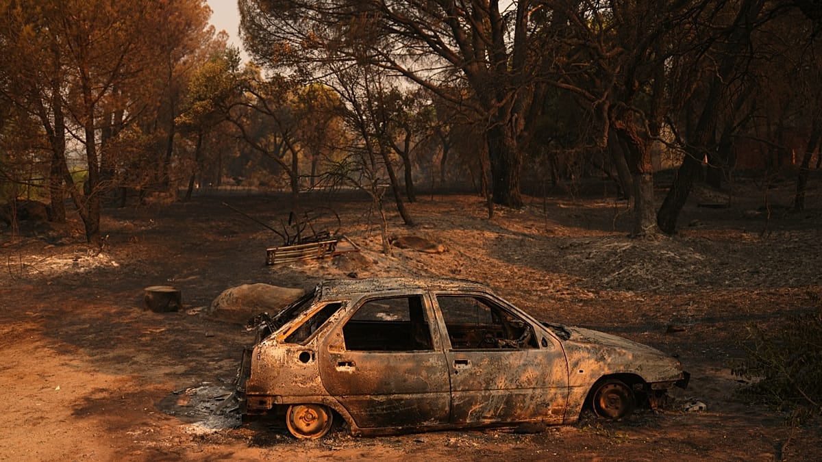 Wildfires rage across southern Europe as heatwave persists