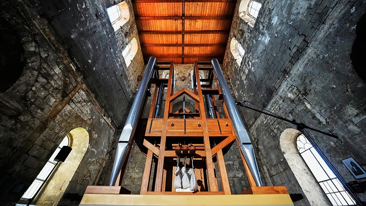 World's longest musical piece shifts chord after two-year silence