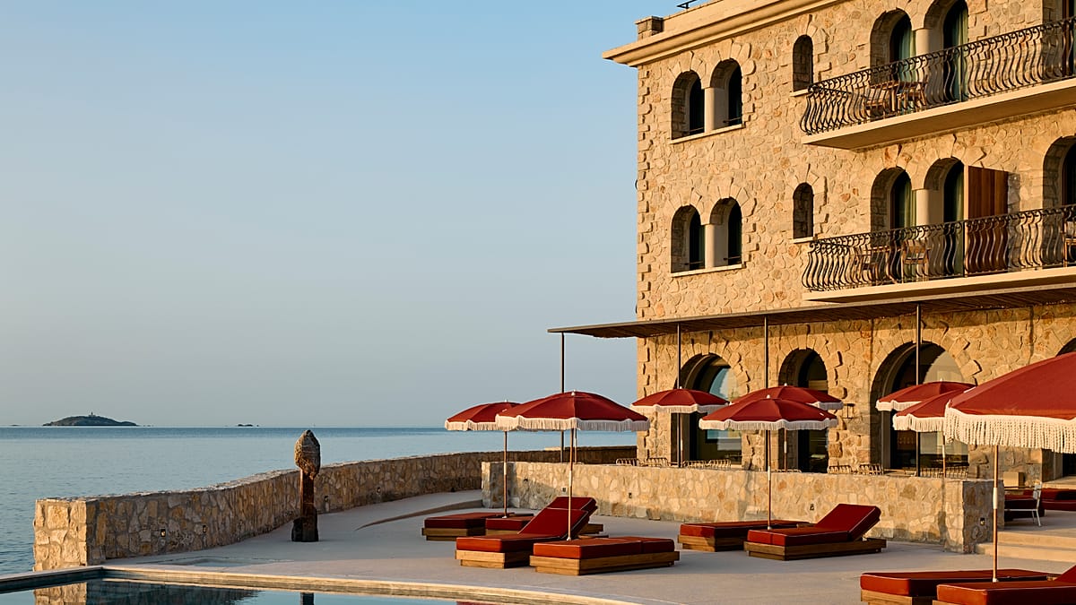Zannier Hotels Opens Bioresonance Wellness Retreat on Bendor Island