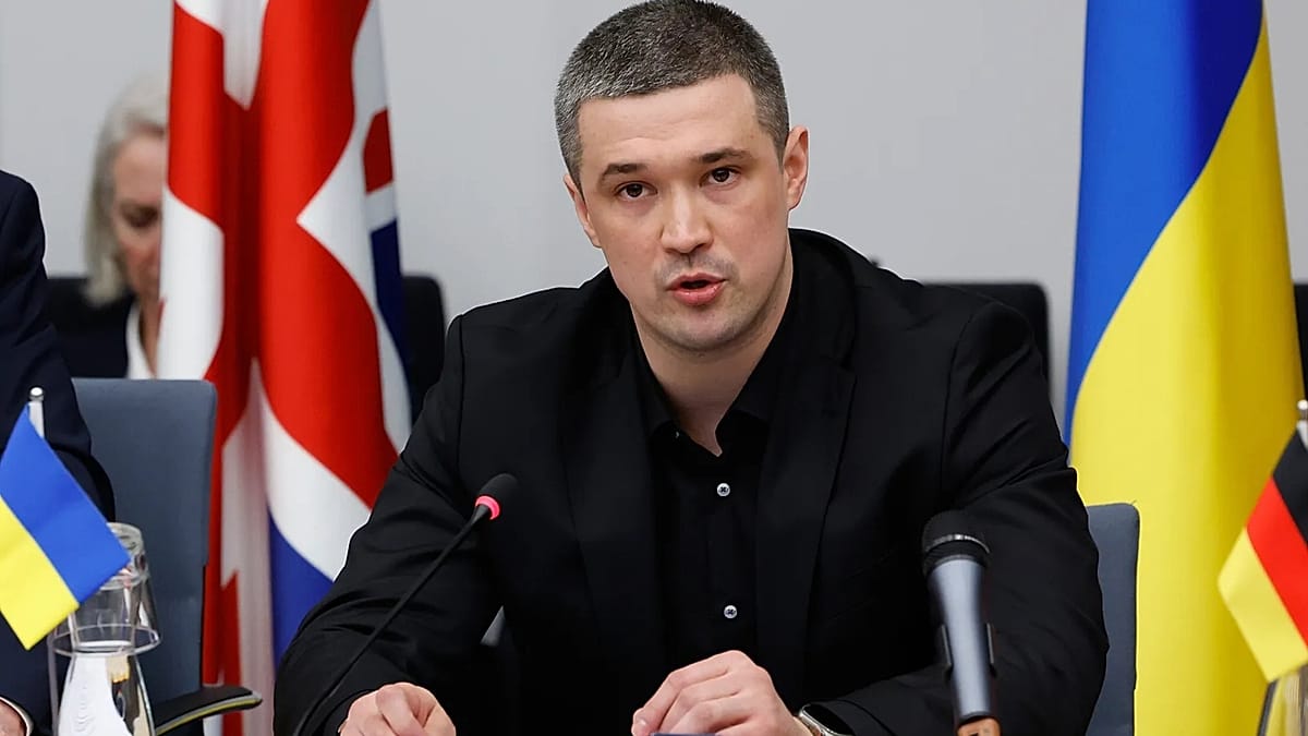 Zelenskyy Dismisses Popular Defence Minister Fedorov Amid Military Reform Dispute