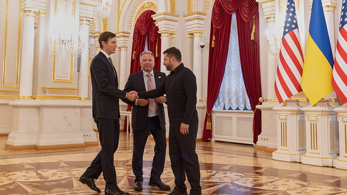 Zelenskyy warns war likely to last through winter after US envoy talks
